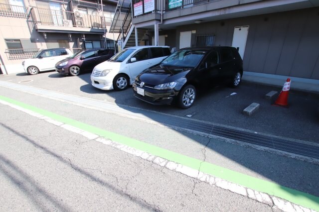 グレイスマンションの物件外観写真