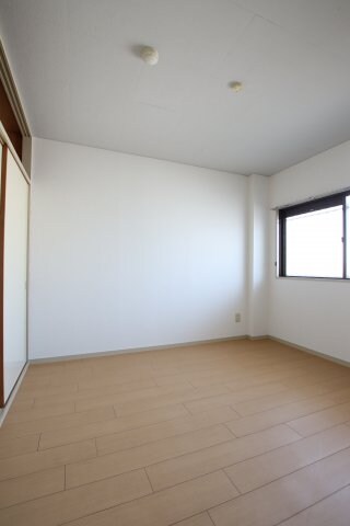 レジデンス二反田の物件内観写真