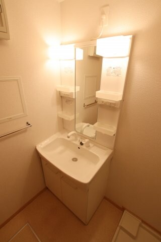 グラン・グラースラフィネの物件内観写真