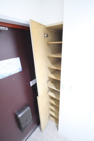 アデューウエダの物件内観写真