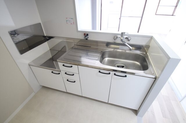 アデューウエダの物件内観写真