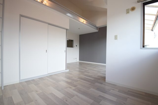 アデューウエダの物件内観写真