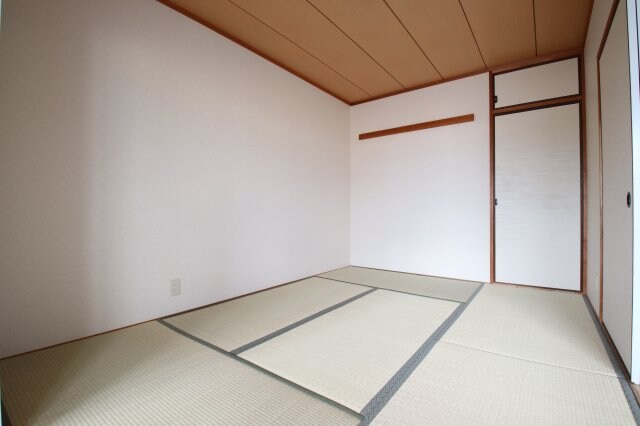 アデューウエダの物件内観写真