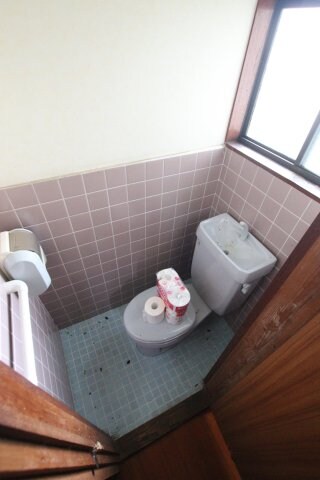 河内長野市栄町貸家の物件内観写真