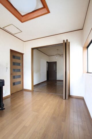 河内長野市栄町貸家の物件内観写真