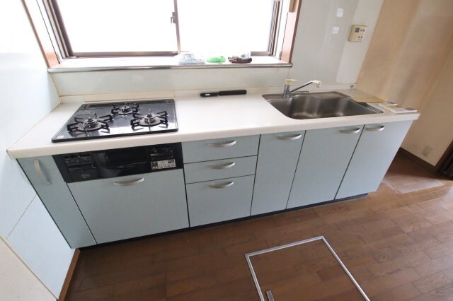 河内長野市栄町貸家の物件内観写真