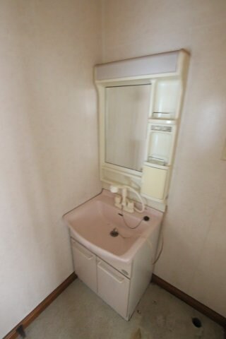 河内長野市栄町貸家の物件内観写真