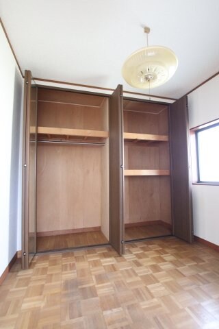 河内長野市栄町貸家の物件内観写真