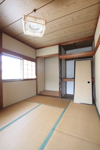 河内長野市栄町貸家の物件内観写真