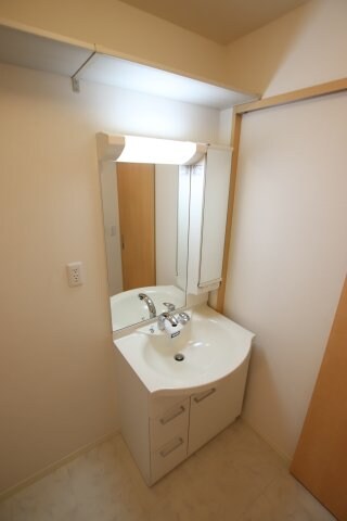 メゾンドゥルポⅡの物件内観写真