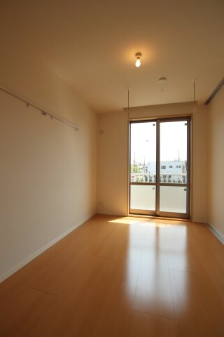 メゾンドゥルポⅡの物件内観写真