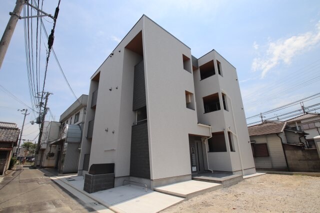 REGALEST初芝駅の物件外観写真