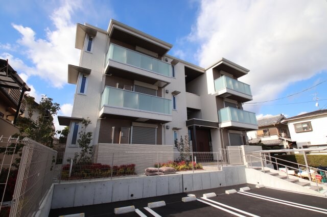 フェリーチェヴェントの物件外観写真