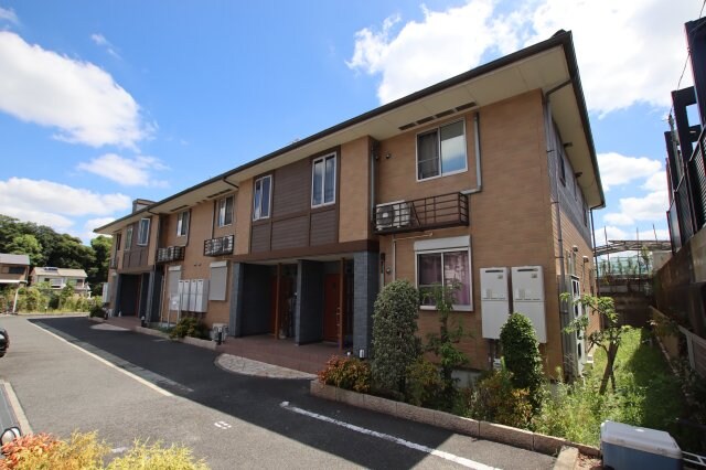 グランフィオーレの物件外観写真