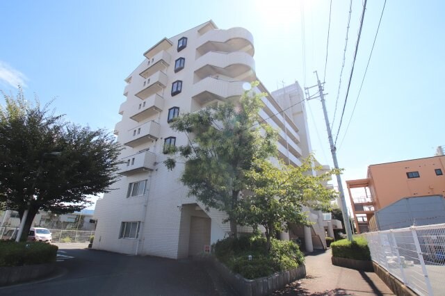 メゾンドール富田林の物件外観写真