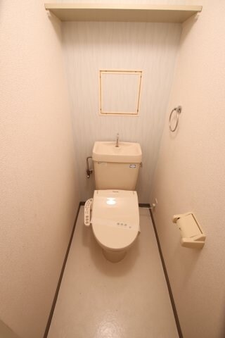 プレスト・コート弐番館の物件内観写真