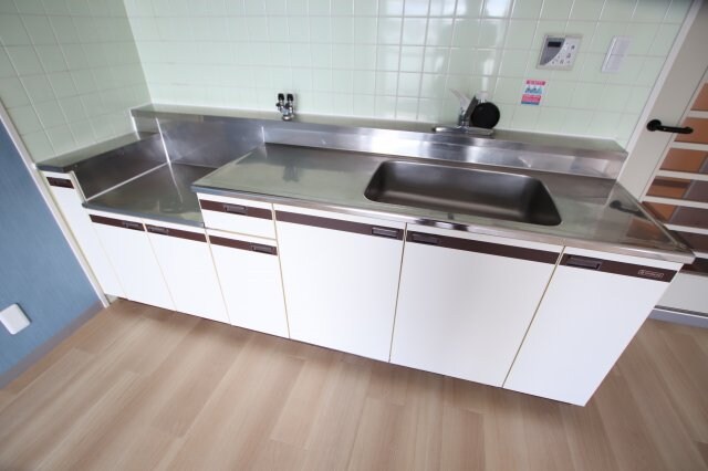 プレスト・コート弐番館の物件内観写真