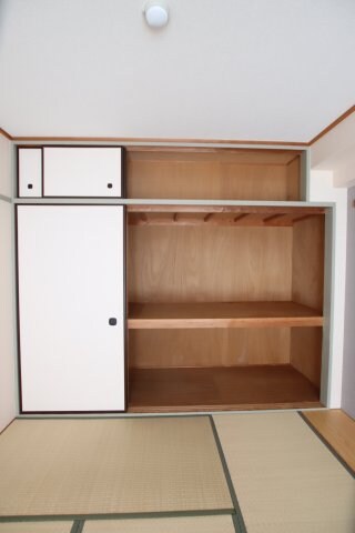 プレスト・コート弐番館の物件内観写真