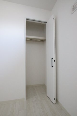 クリエオーレ初芝の物件内観写真