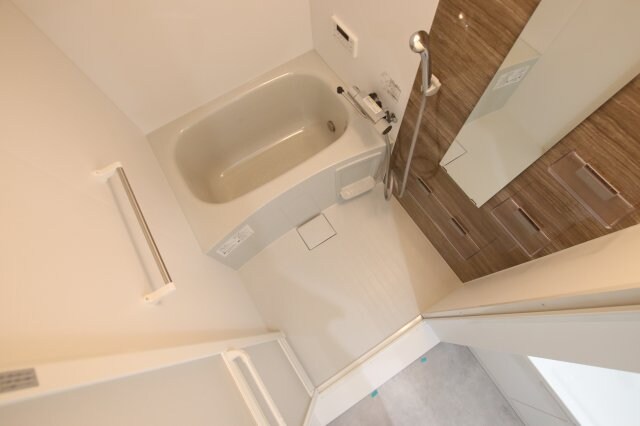 クリエオーレ初芝の物件内観写真