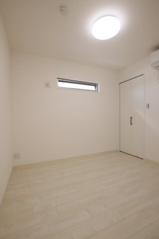 クリエオーレ初芝の物件内観写真