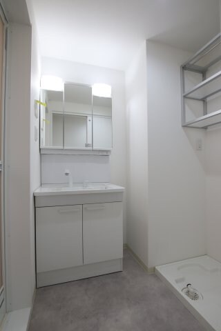 クリエオーレ初芝の物件内観写真