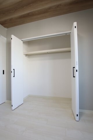 クリエオーレ初芝の物件内観写真