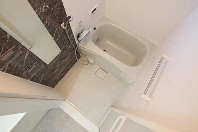 クリエオーレ初芝の物件内観写真