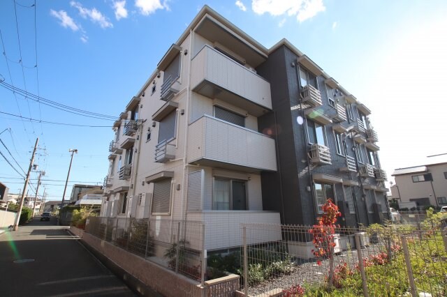 ラビタシオーネの物件外観写真