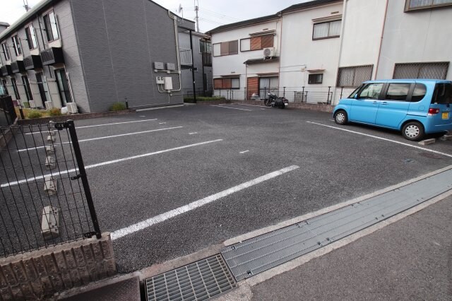 レオパレス狭山池の物件外観写真