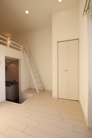 AVENIRの物件内観写真