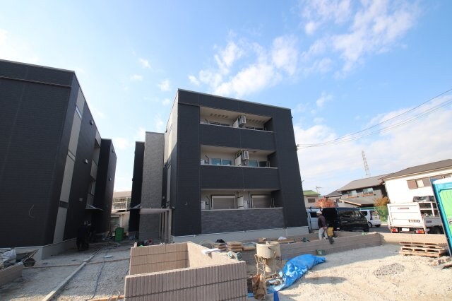 グランメゾンゆずり葉Ⅱ番館の物件外観写真