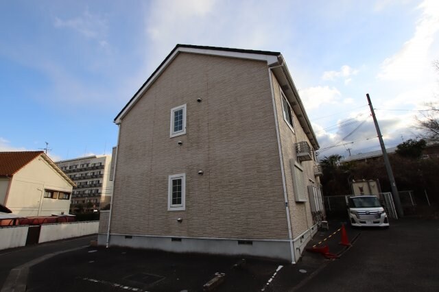 ミシュカーンの物件外観写真