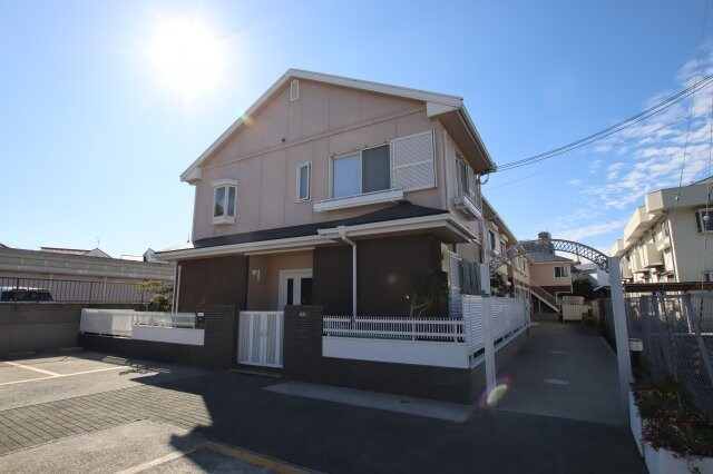 ステージパティオの物件外観写真