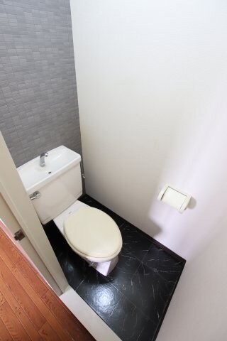 ラフィーネ2号館の物件内観写真