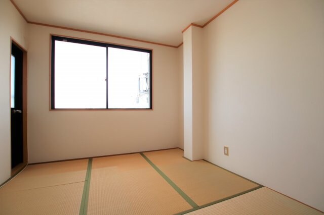 ラフィーネ2号館の物件内観写真