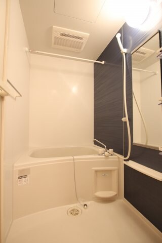 フィオーレ松ヶ丘の物件内観写真