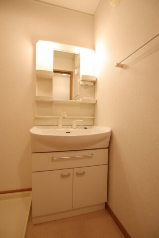 フィオーレ松ヶ丘の物件内観写真