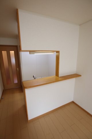 フィオーレ松ヶ丘の物件内観写真