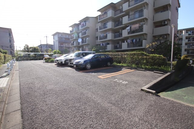 新檜尾台団地29号棟の物件外観写真