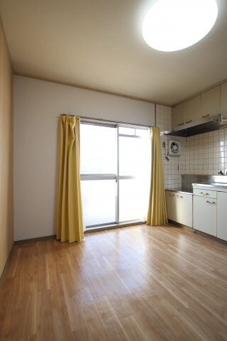 新檜尾台団地29号棟の物件内観写真