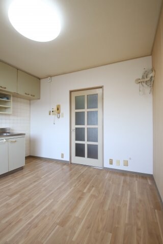 新檜尾台団地29号棟の物件内観写真