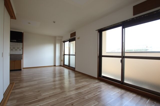 クレセントの物件内観写真