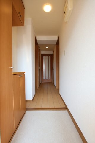 ラルジュウエストの物件内観写真