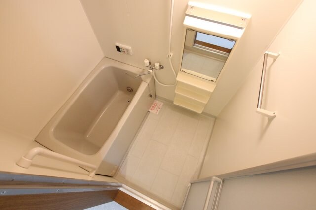 ラルジュウエストの物件内観写真