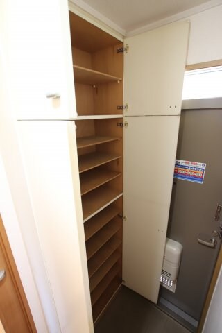 クレールタウンC棟の物件内観写真