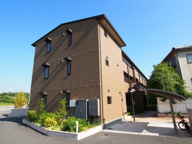 サウスメゾンジャスミンの物件外観写真