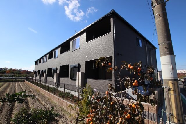 グランモンターニュの物件外観写真