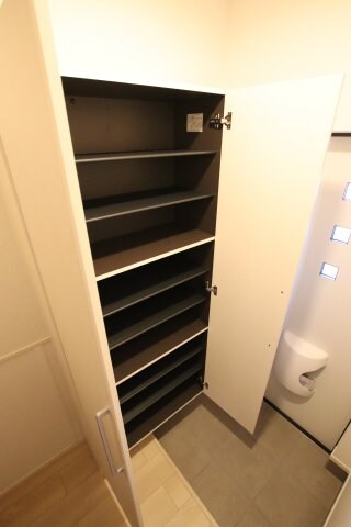 グランモンターニュの物件内観写真