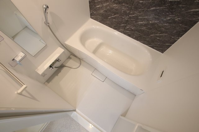 グランモンターニュの物件内観写真